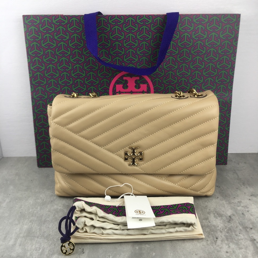 NEW Tory Burch Kira Chevron Large Convertible Should bag in light beg